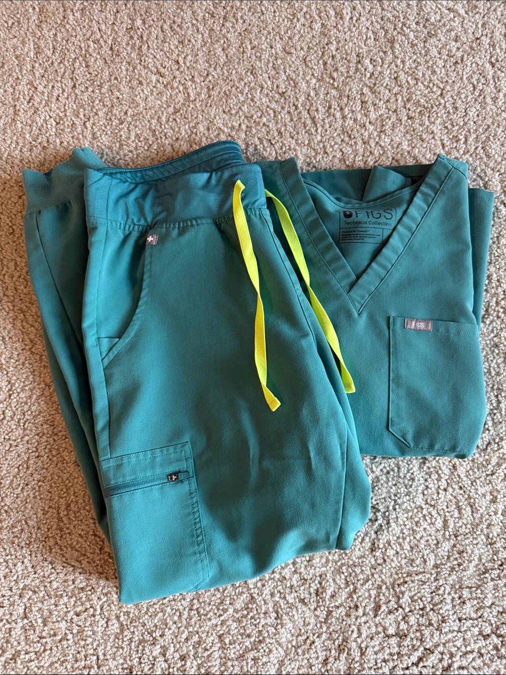 FIGS scrub set-Marine